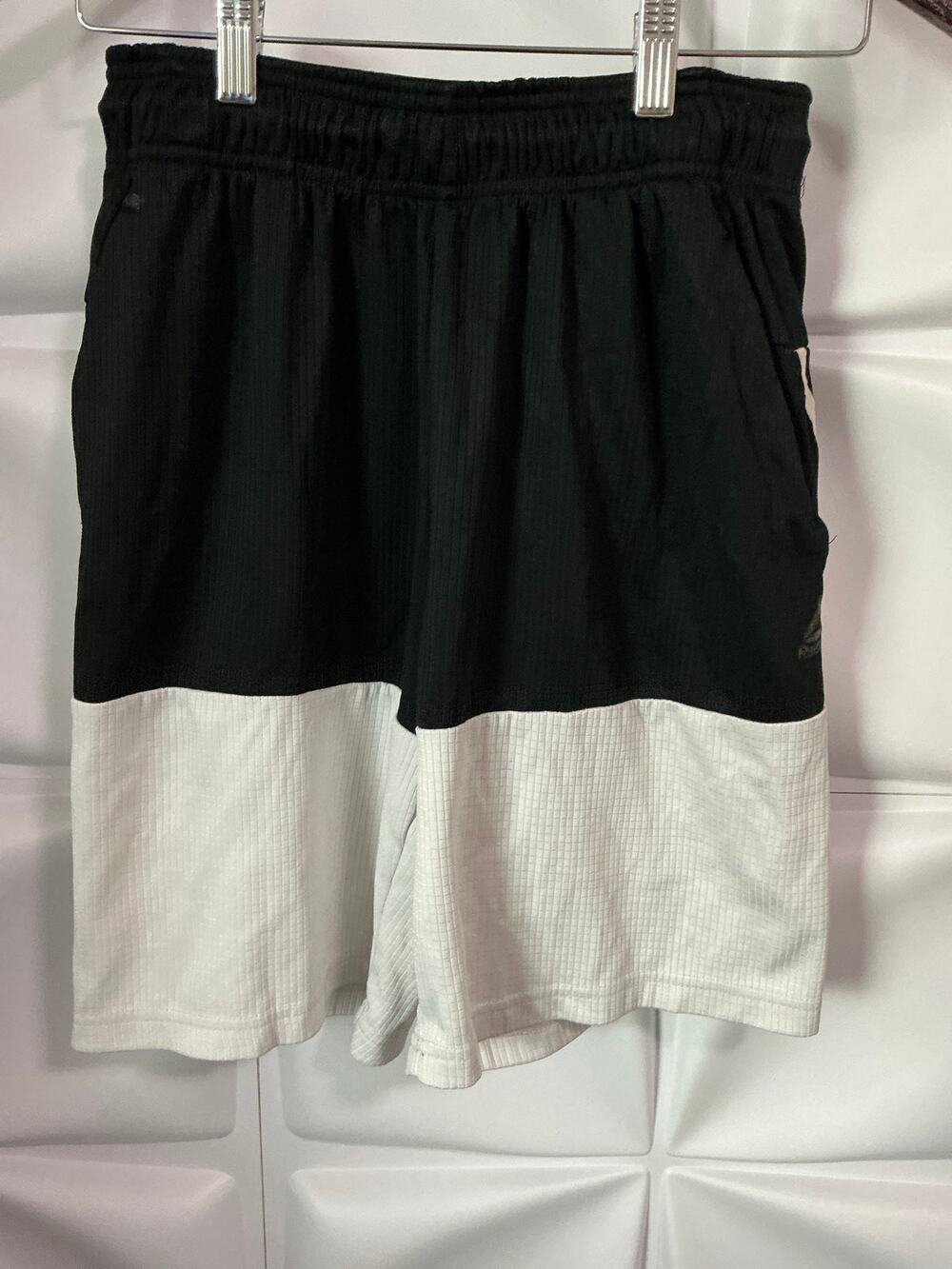 Reebok Black White Color Block Waffle Knit Thermal Shorts Men's Size Small